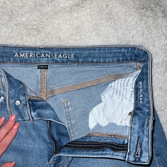 American Eagle Mom Jeans - Picture 2 of 4